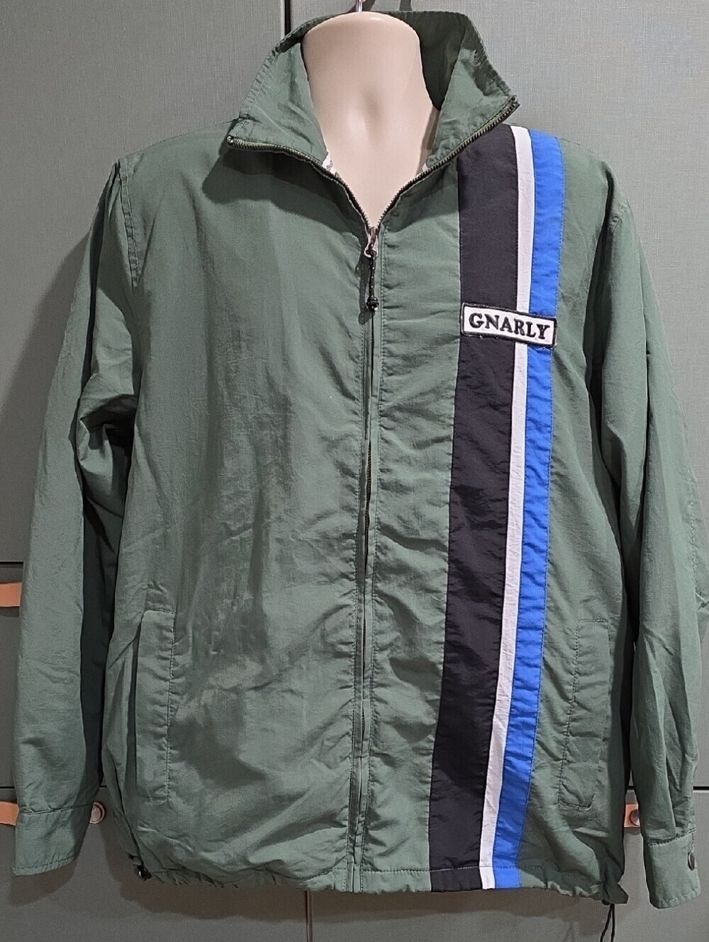 773 Gnarly Clothing Warp Racing Stripe Windbreaker Jacket Green Medium